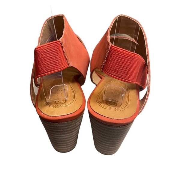 CC CORSO COMO Ontariss Hot Sauce Women's Wedge Sandals NEW 6.5 - Picture 5 of 6
